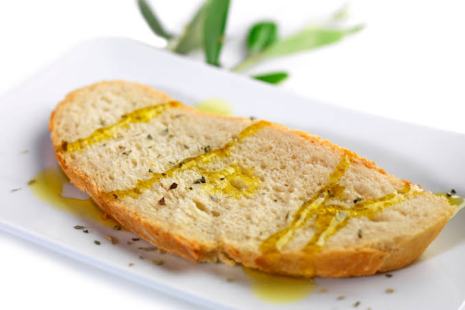 Bruschetta con Olio Extravergine Biologico e Origano Selvatico