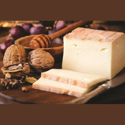 Taleggio DOP trancio 400 gr. circa - Formaggeria - horecahub.myshopify.com